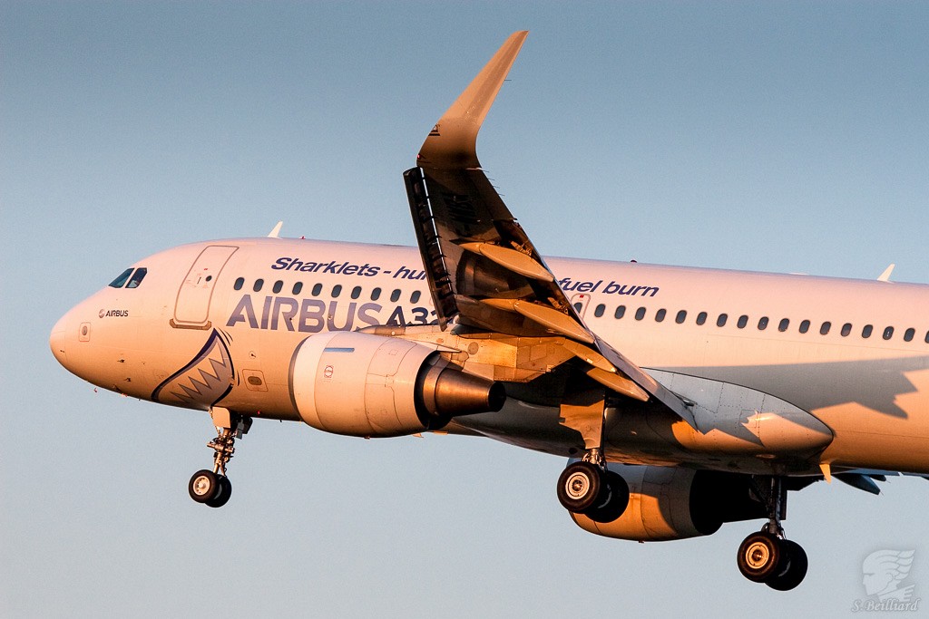 Airbus A320 Sharklet