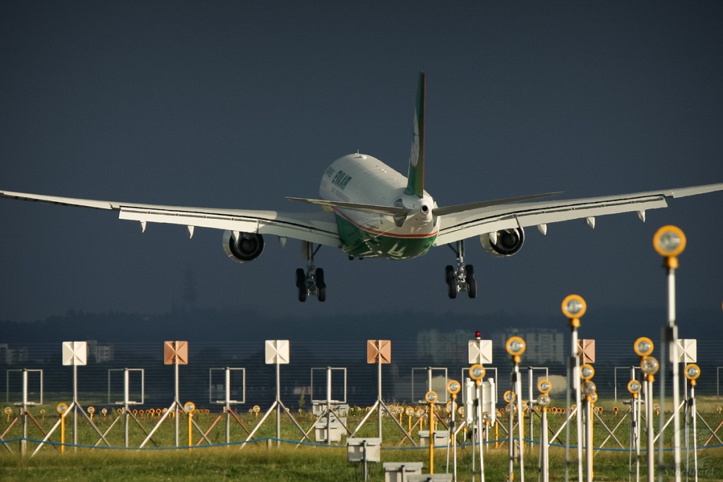 Airbus A330-200 EVA Air