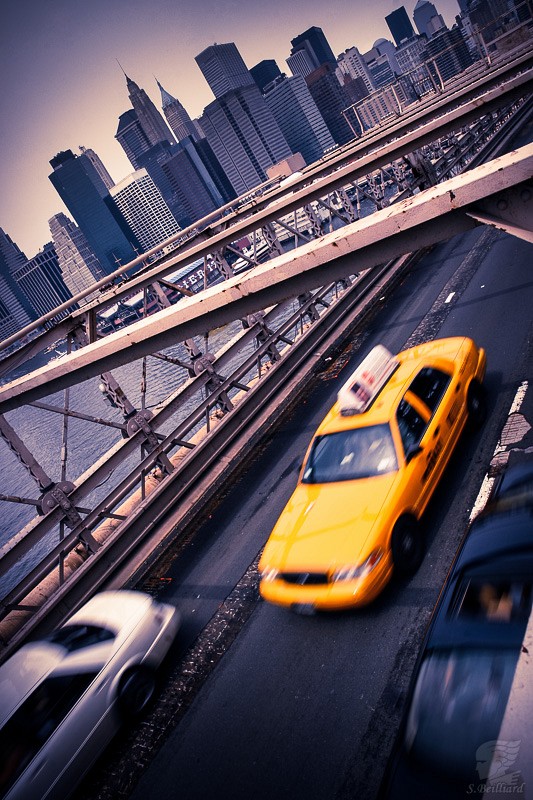 Brooklin Bridge Taxi