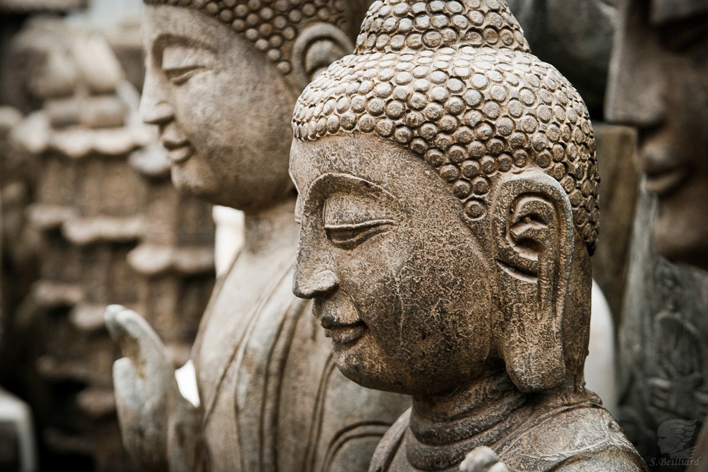 Antique Market Buddha